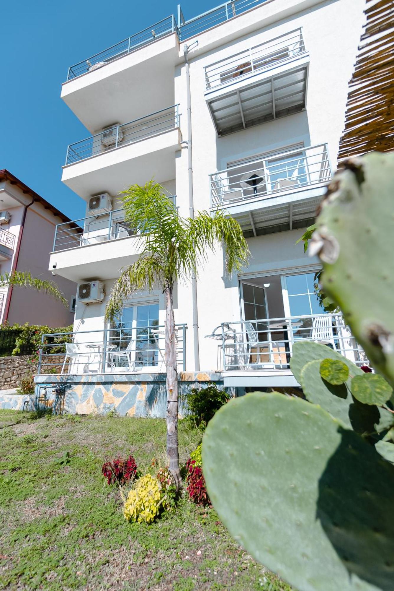 Kotarja Apartments Дермі Екстер'єр фото